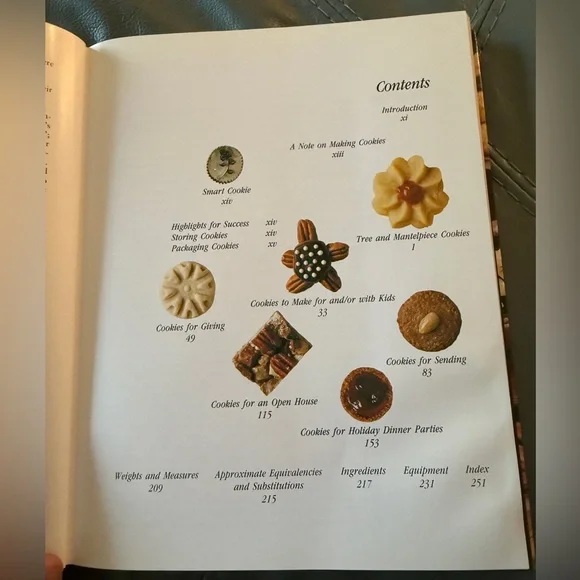 ⚫️3/$10 Rose's Christmas Cookies Book - Picture 4 of 7